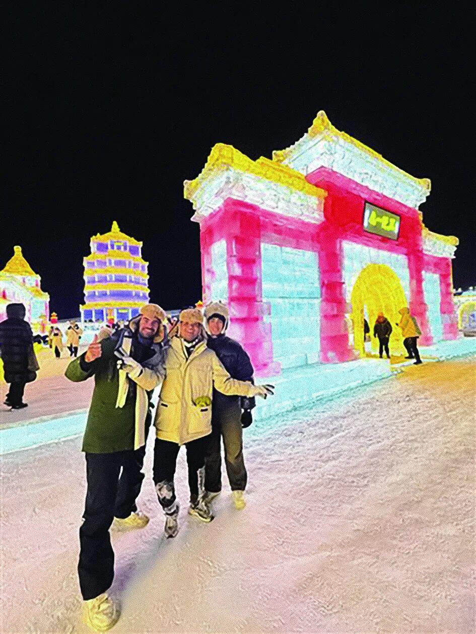 乐鱼在线服务-被两个老外拐跑的出租车司机